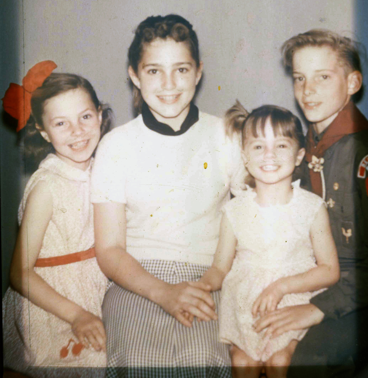 Sibs (Deedee, Camille, Penney, Bob) early 50s